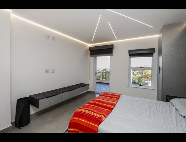 4 BEDROOM TOWNHOUSE FOR SALE IN LA LUCIA